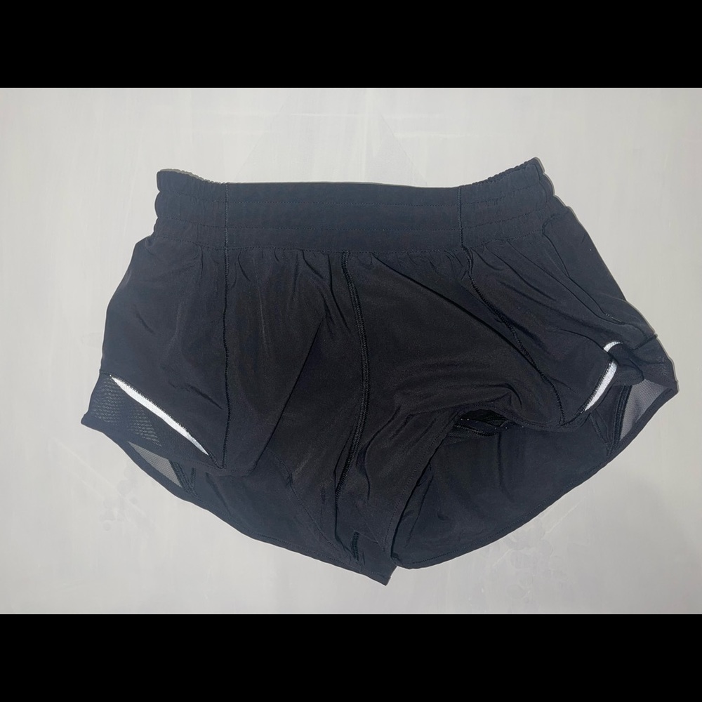 Lululemon Hotty hot shorts